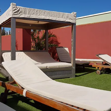 Apartment El Galeon 3*