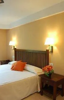Apartment El Galeon 3*